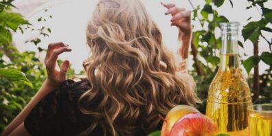 ¿Es seguro usar vinagre de manzana para el cabello teñido?